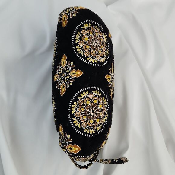 🔺️Stephanie Dawn Black & Yellow Quilted Floral Mandala Print Lined Pouch - Picture 10 of 12